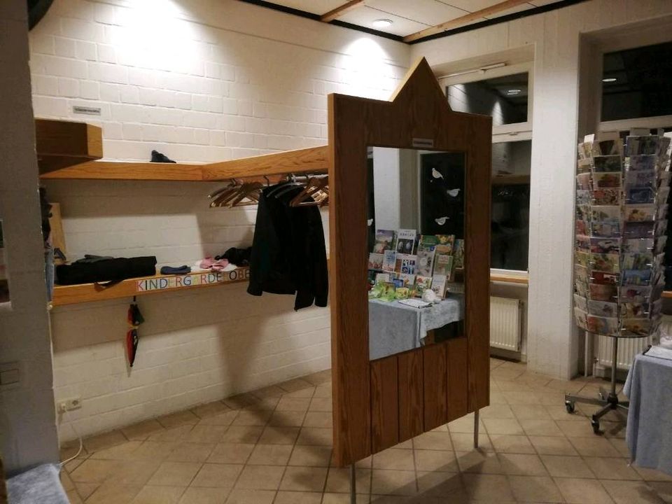 Garderobe zur Wandmontage in Flensburg