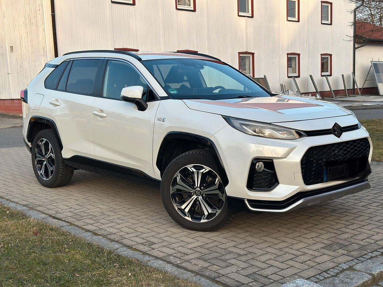 Abbildung des Autos Suzuki Across 2.5 Plug-I…