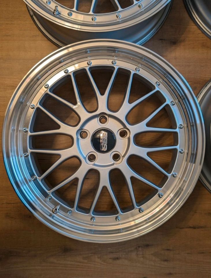 JR23 Felgen 8,5x19 5x114 + 235/35 19 Michelin Cup BBS LeMans Look in Untergruppenbach