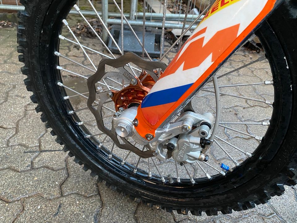 Ktm sxf 450 in Inzlingen