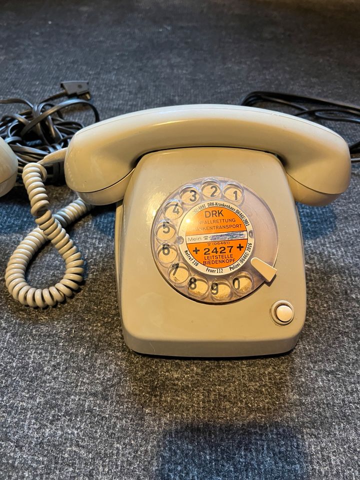 Altes Telefon FeTAp 6 Wählscheibe Post Vintage in Breidenbach 