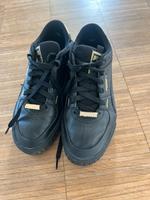 Schicke angesagte Sneakers Größe 38, fast neu Hessen - Idstein Vorschau
