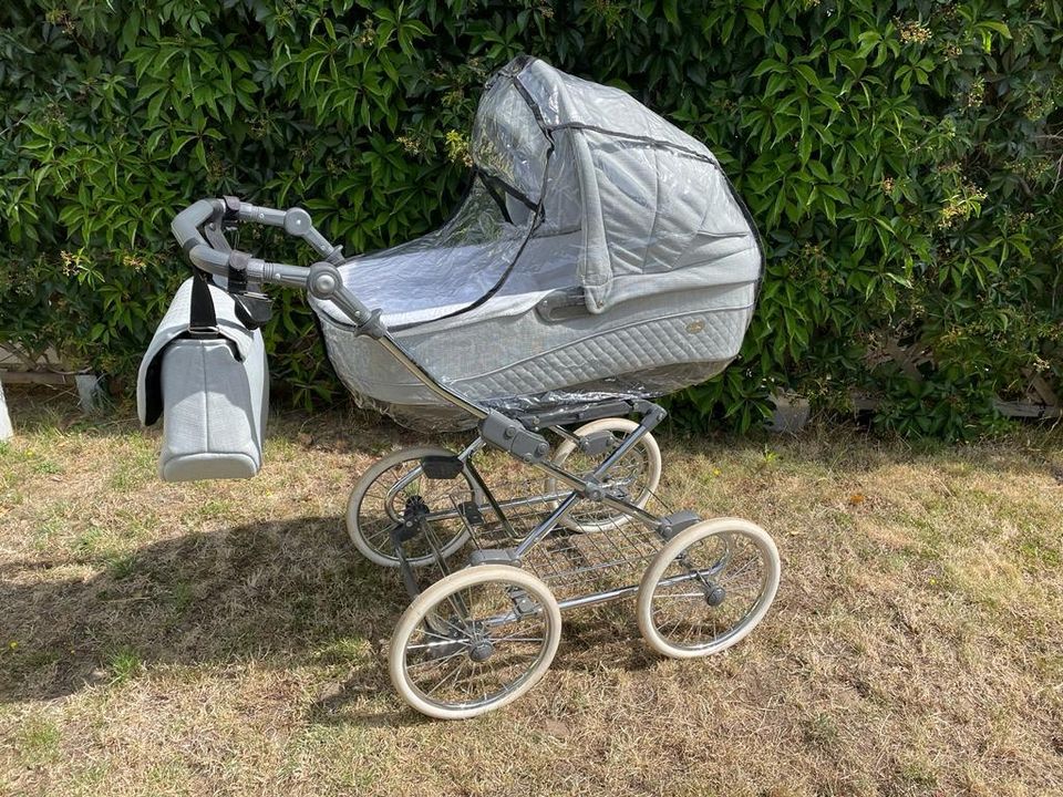 Kinderwagen Set | 2 IN 1 MIT BABYWANNE UND SPORTWAGEN in Leipzig