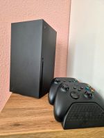 Xbox Series X mit zwei Controllern Baden-Württemberg - Tuttlingen Vorschau