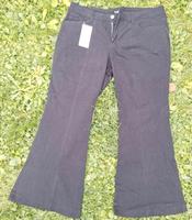 Damen Jeanshose Kurzgröße Bootcut Flared Gr.42 Bonprix Hessen - Baunatal Vorschau