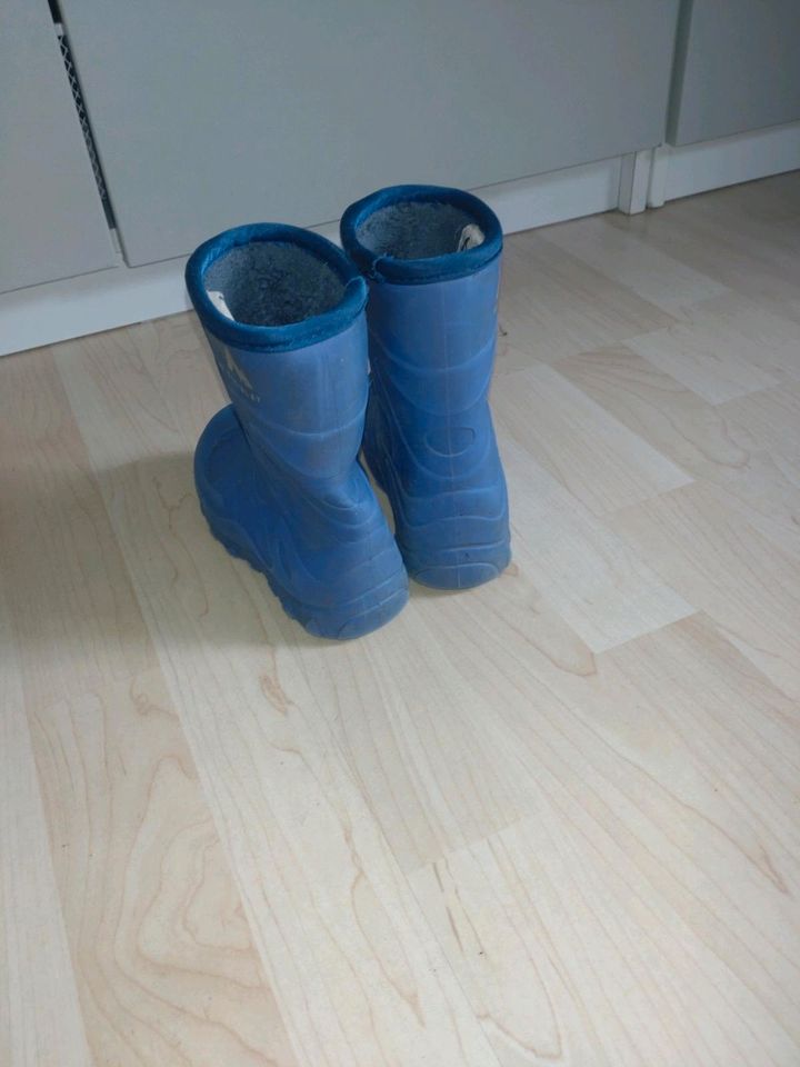 Winterstiefel gefütterte Gummistiefel MC kinley gr25 in Radebeul