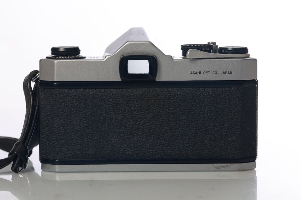 Asahi Pentax SP 500 M42 SLR 35mm Film Kamera in Bremen