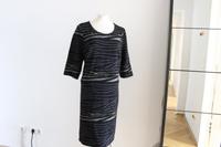 Atelier Goldner festliches Kleid Gr 22/44 blau tailliert silber München - Maxvorstadt Vorschau