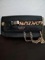 Kleine GUESS Clutch neu Niedersachsen - Aurich Vorschau