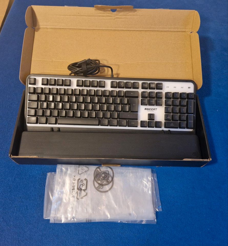 Roccat MAGMA Tastatur 100% Layout in Großhabersdorf
