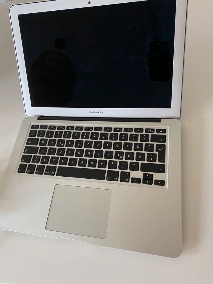 MacBook Air (13 Zoll) 2015 mit OVP in Bürstadt