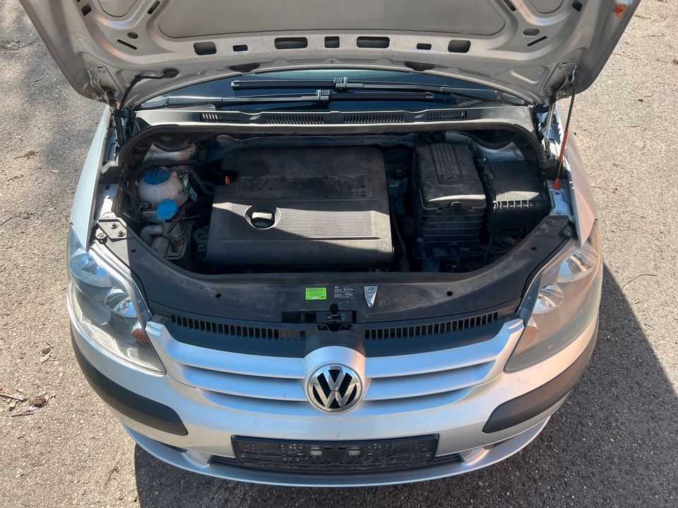 Volkswagen Golf Plus 1.4 1.Hand Klima 8-fach TÜV bis Juni 2024 in Treuchtlingen