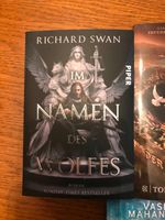 4 Fantasy Bücher. Richard Swan. Im Namen des Wolfes . Neuwertig. Hessen - Erbach Vorschau