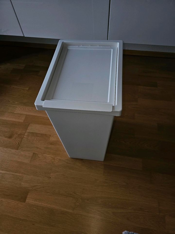 IKEA FILUR 42 L in Dortmund