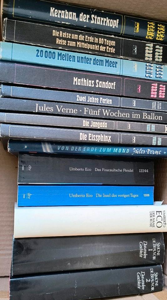 Ganz viele Bücher zu verschenken in Braunschweig