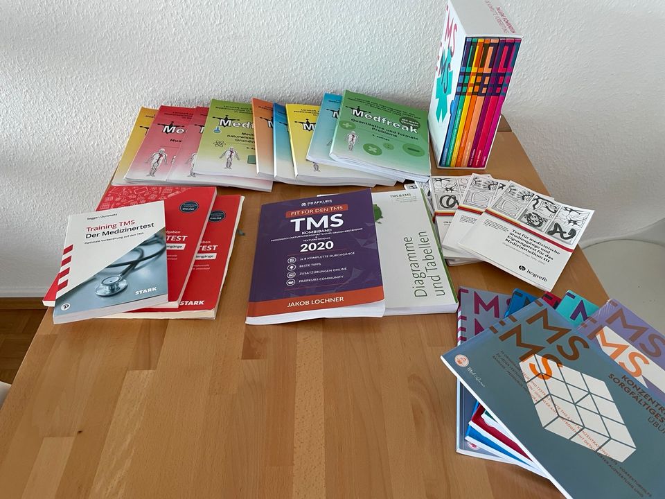 TMS Lernmaterial XXL Paket mit Kompendien Medgurus & Medfreaks in Heidelberg