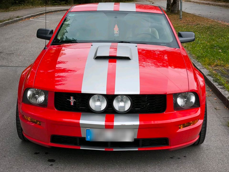 Ford Mustang GT US-Version in Geretsried