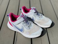 Nike Sportschuh Mädchen Größe 31 Niedersachsen - Adelheidsdorf Vorschau