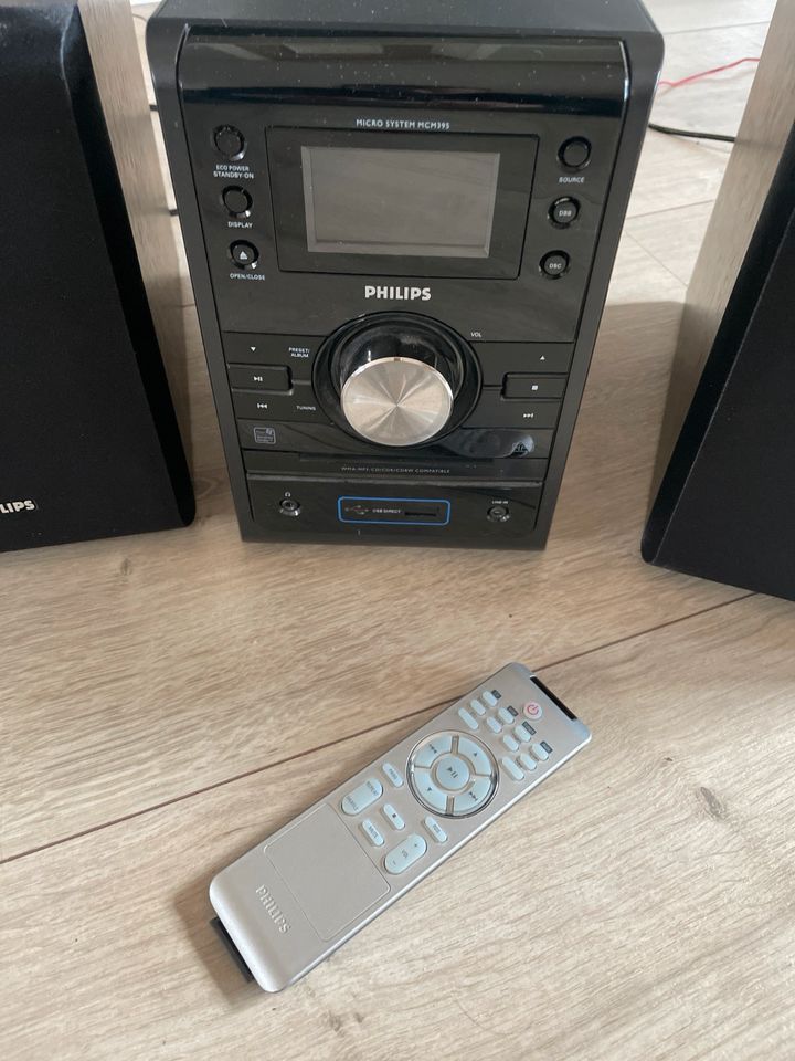 Philips Micro Soundsystem MCM395 CD MP3 USB Fernbedienung in Weil am Rhein