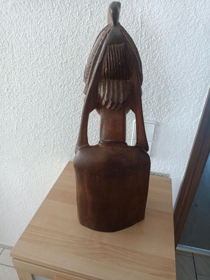 Holzfigur aus Afrika in Achern