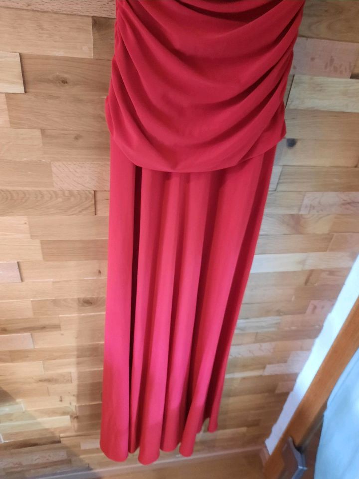Abendkleid Größe 36/38, rot in Mindelheim