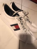 Herren Schuhe Tommy Hilfiger 46 Leder Weiß neuwertig Bayern - Winzer Vorschau