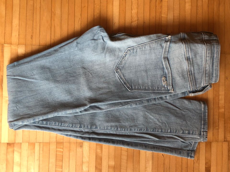 Jeans Hollister in Hutthurm