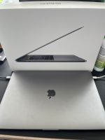 Macbook pro 2018 15“ Touchbar mit neuem Akku Berlin - Treptow Vorschau