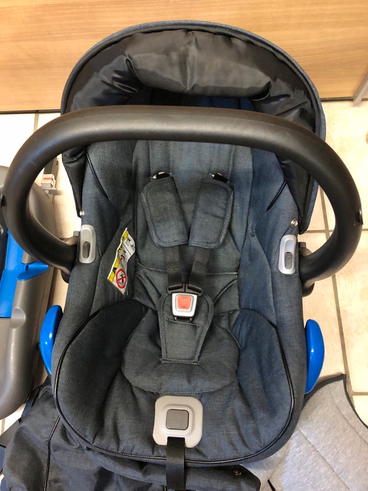 Babyschale mit ISOFIX MyBase (My Junior) in Hünfeld