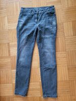 graue Jeans mit Blumenstickerei, Gerry Weber Collection, Gr. 38 Bayern - Lichtenfels Vorschau