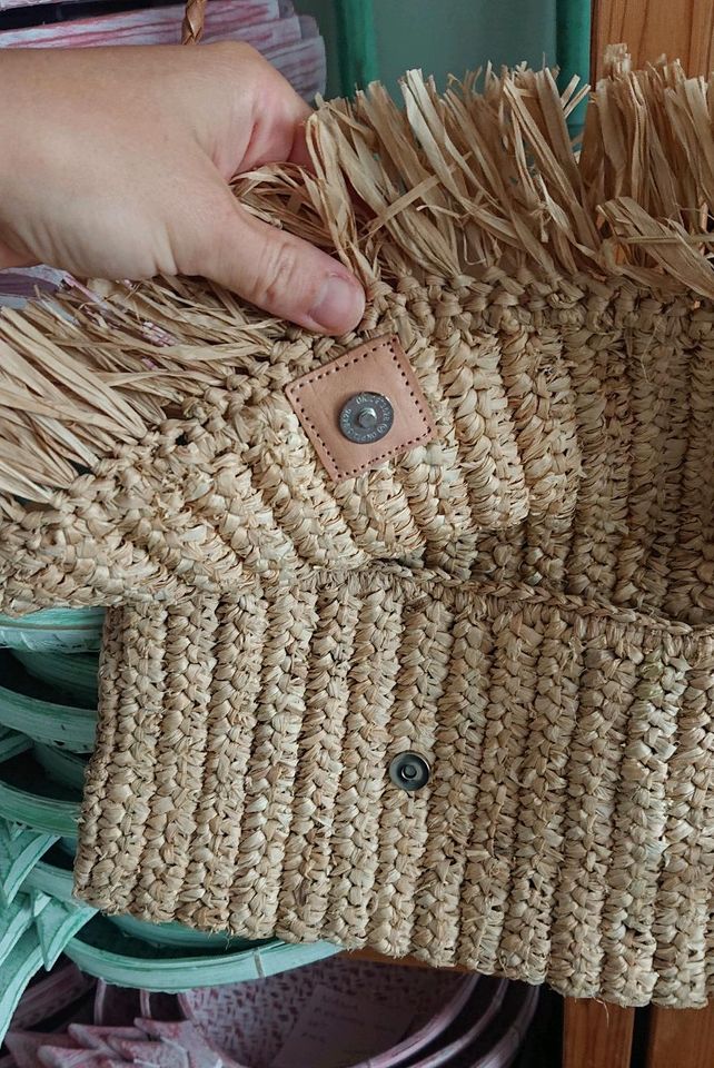 Raffia Tasche Clutch Umhängetasche Bali bag handgemacht neu in Kleinblittersdorf