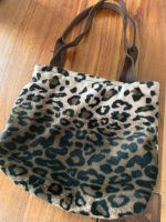 Schöne Tasche neu in Leopardenmuster München - Thalk.Obersendl.-Forsten-Fürstenr.-Solln Vorschau