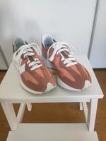 New Balance Sneaker 327... Größe 42..."NEUWERTIG"... Burglesum - Lesum Vorschau