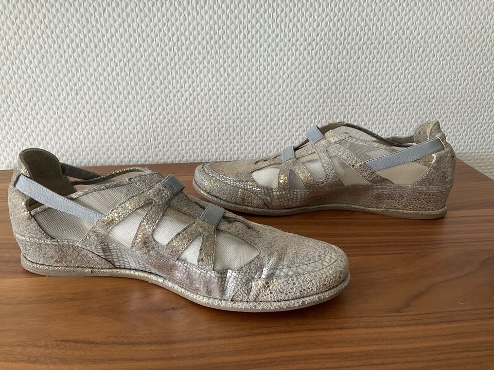 STUART WEITZMANN Sneakers Gr. 42, Gold-Silber, Leder in Grevenbroich