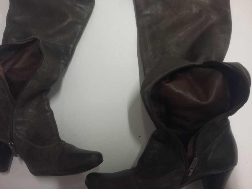 Overknee Stiefel Boots, echtes Leder von 'RYŁKO SHOE MANUFACTUR' in Neuhausen