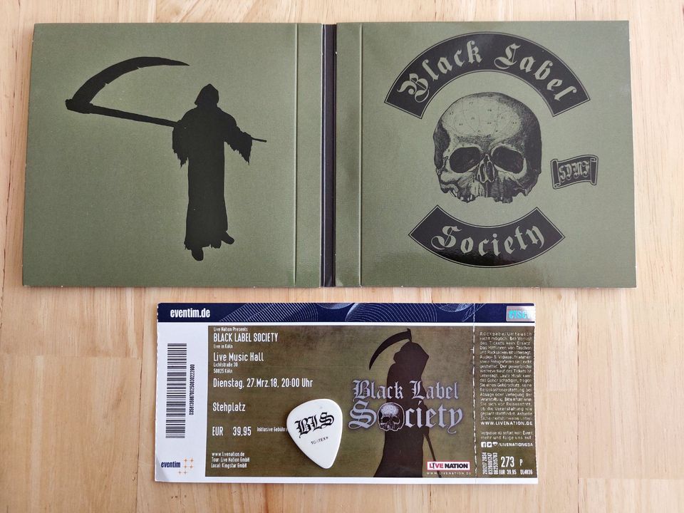 Black Label Society-Grimmest Hits. CD. Signiert. Plektrum, Ticket in Bottrop