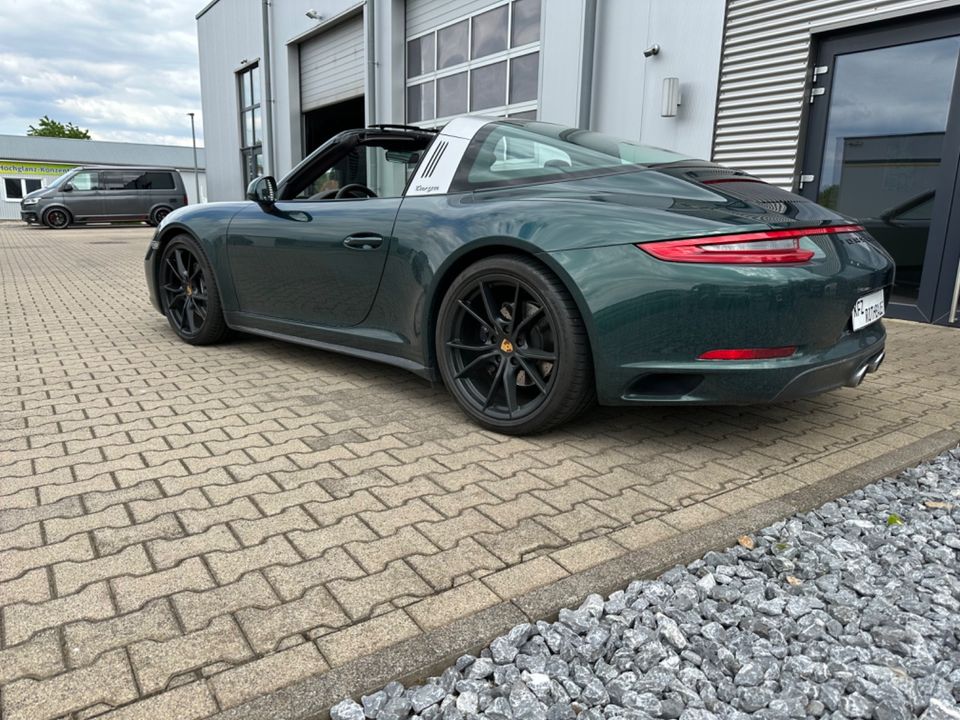 PORSCHE  991 Targa 4  in Sonderfarbe in Barntrup