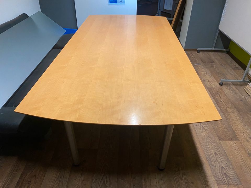 Tisch groß, Esstisch, Bürotisch, Konferenztisch. in Krefeld