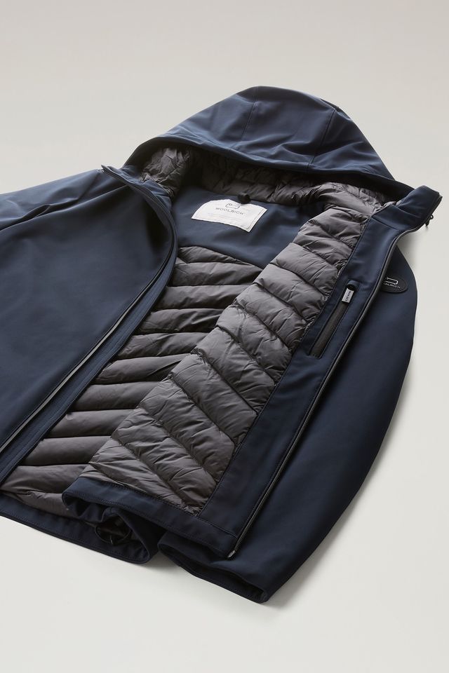 Woolrich Pacific Jacke aus Tech Softshell Farbe Melton Blue in Hamburg