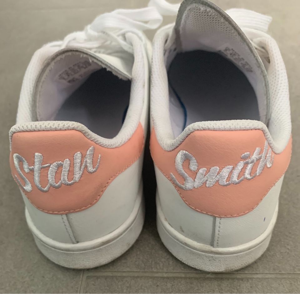 Adidas ‚Stan Smith‘  in Weiß/Lachs Größe 37 in Pforzheim