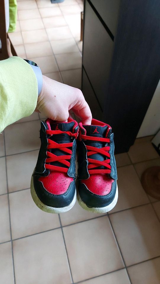 Jordan Air 1 Mid Kinder 26 in Heringen (Werra)