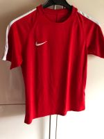 NIKE DRI FIT T-Shirt Größe 146-158 TOP Baden-Württemberg - Zaberfeld Vorschau