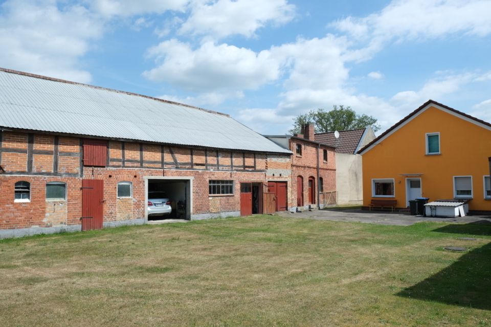 Solides Einfamilienhaus mit schönem Grundstück und Nebengelass in Karstädt Prignitz