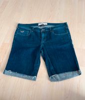 Hollister kurze Jeans Shorts Bermuda dunkelblau Gr. W30 (L) Berlin - Spandau Vorschau