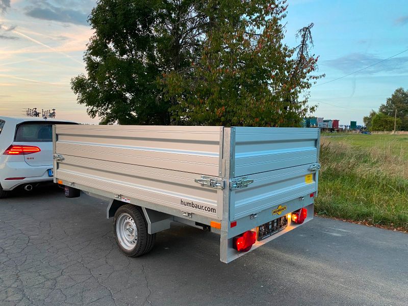 Humbaur HUK 182715 1800kg PKW Anhänger mit Bordwandaufsatz in Niedersachsen  - Staufenberg, Gebrauchte Auto-Anhänger kaufen