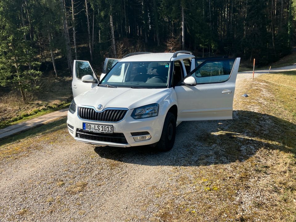 Skoda Yeti Ambiton 4x4 / 2.0 TDI / AHK in Prien