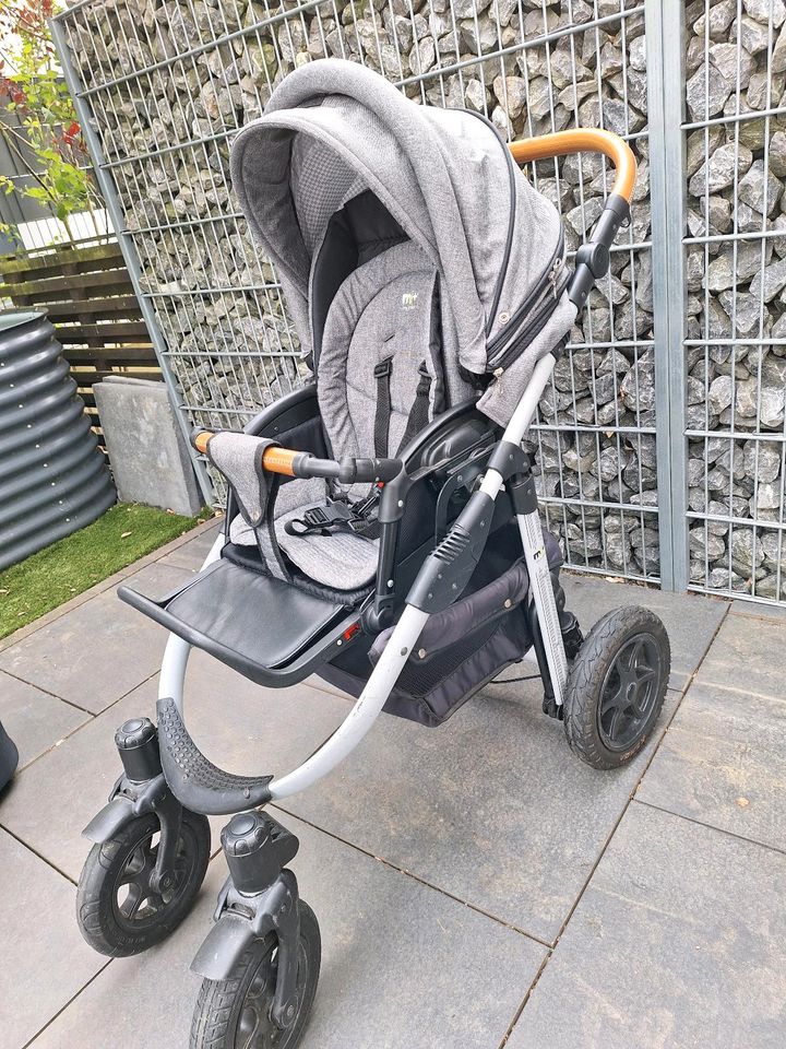 My Junior MIYO 3 in 1 Kinderwagen + Fillikid Lammfell Fußsack in Hennef (Sieg)