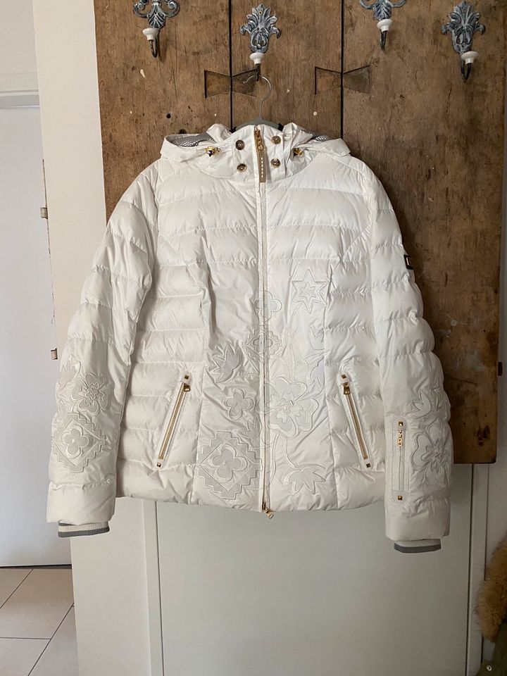 Bogner WINTERJACKE Damen skijacke 44 NEU in Rosenheim