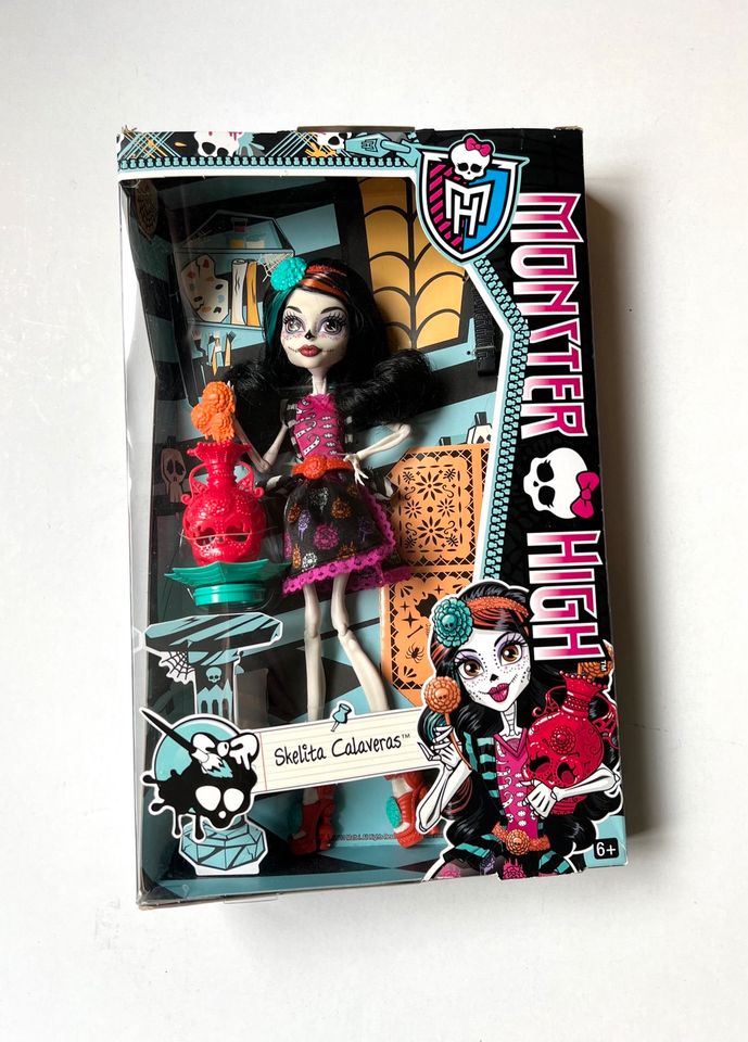 Monster High Skelita Calaveras Sammlerpuppe Art Class Puppe OVP in Hamburg