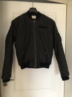 Deus ex Machina Elias Jacke (S) schwarz DMW56129 Bomber Jacke Niedersachsen - Neu Wulmstorf Vorschau